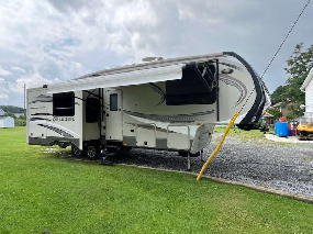 FIFTH WHEEL CRUISER 2016 305RS 3 EXTENTIONS , 34 PIED ,  CUISINE EXTERIEUR , 418-932-6595 