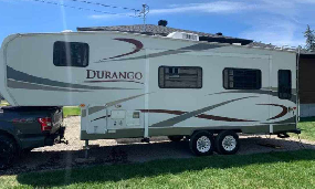 FIFTH WHEEL DURANGO 25 PIED, SLIDE OUT DOUBLE , 6300 LBS , TRES LEGERE * VENTE DE PARTICULIER * 418-932-6595 