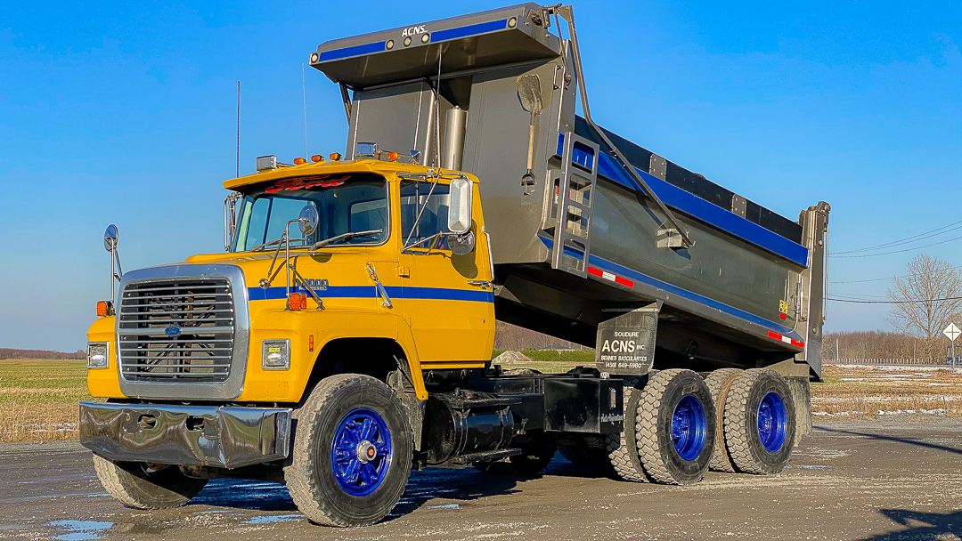 FORD L8000 TANDEM AXLE DUMP TRUCK 1990