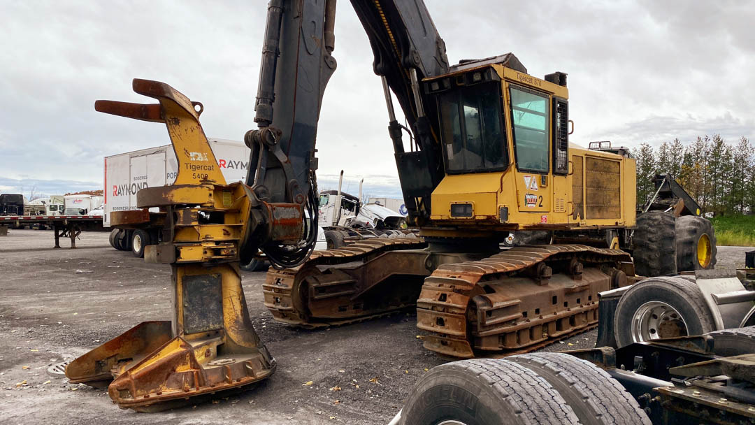 TIGERCAT 870C FELLER BUNCHER, SAW HEAD / WOOD HARVESTER 2004