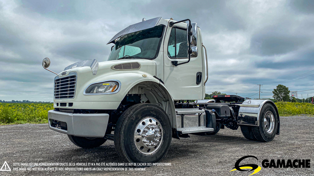 FREIGHTLINER M2 106 DAYCAB / DAY-CAB 5 WHEELS 2013