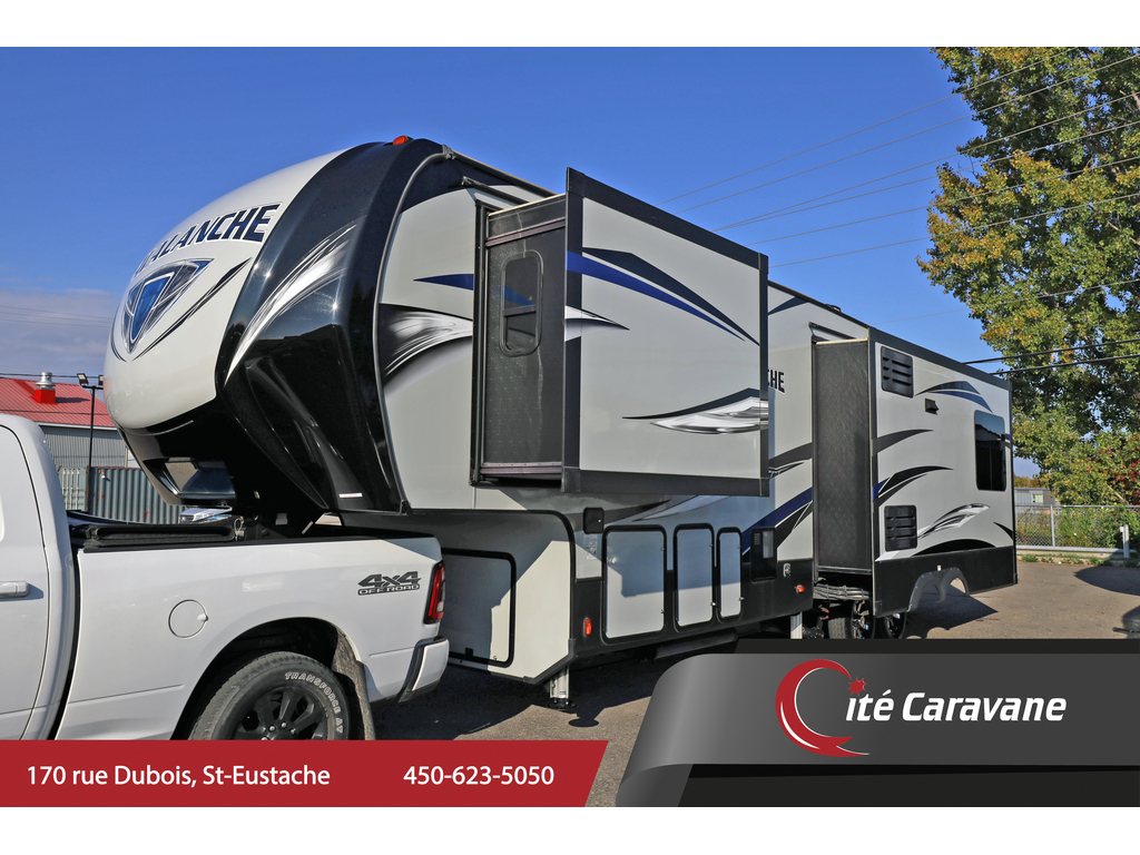 Keystone RV Avalanche 2020