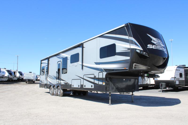 Jayco Seismic 4013 2019