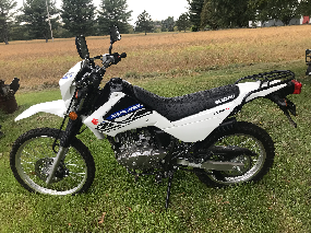 Moto Suzuki DR 200 2019