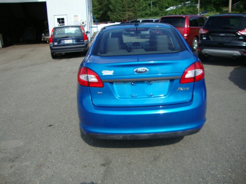  Ford Fiesta Sedan 2012 à vendre