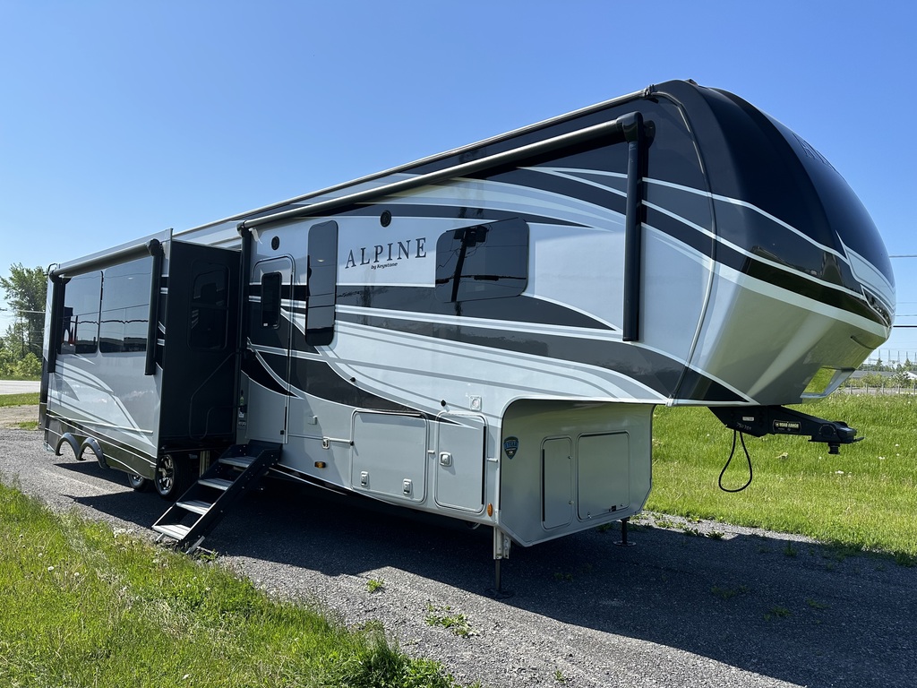 Caravane à sellette Keystone RV Alpine 3912DS 2023 à vendre