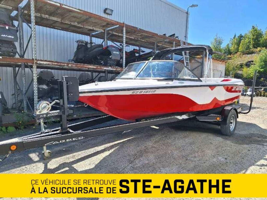 Bateau ski nautique /  Wakeboard Correct Craft Inc SKI NAUTIQUE 19' 320HP 2001 à vendre