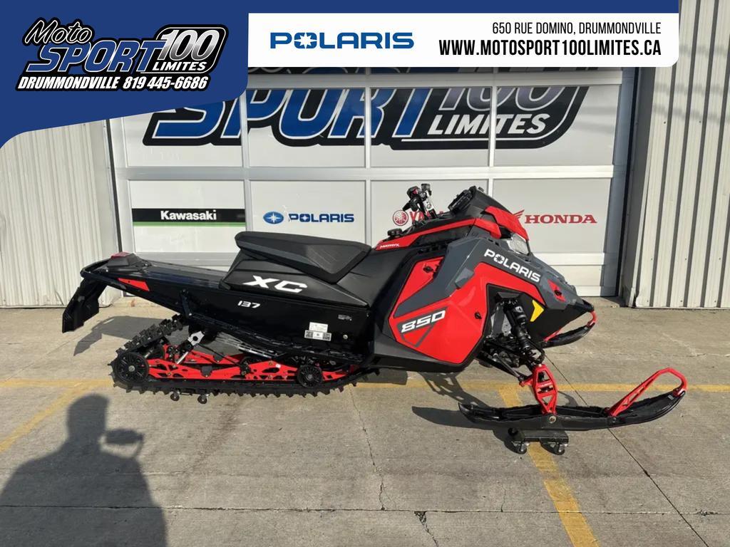 Motoneige Polaris INDY XC 137 2024 à vendre