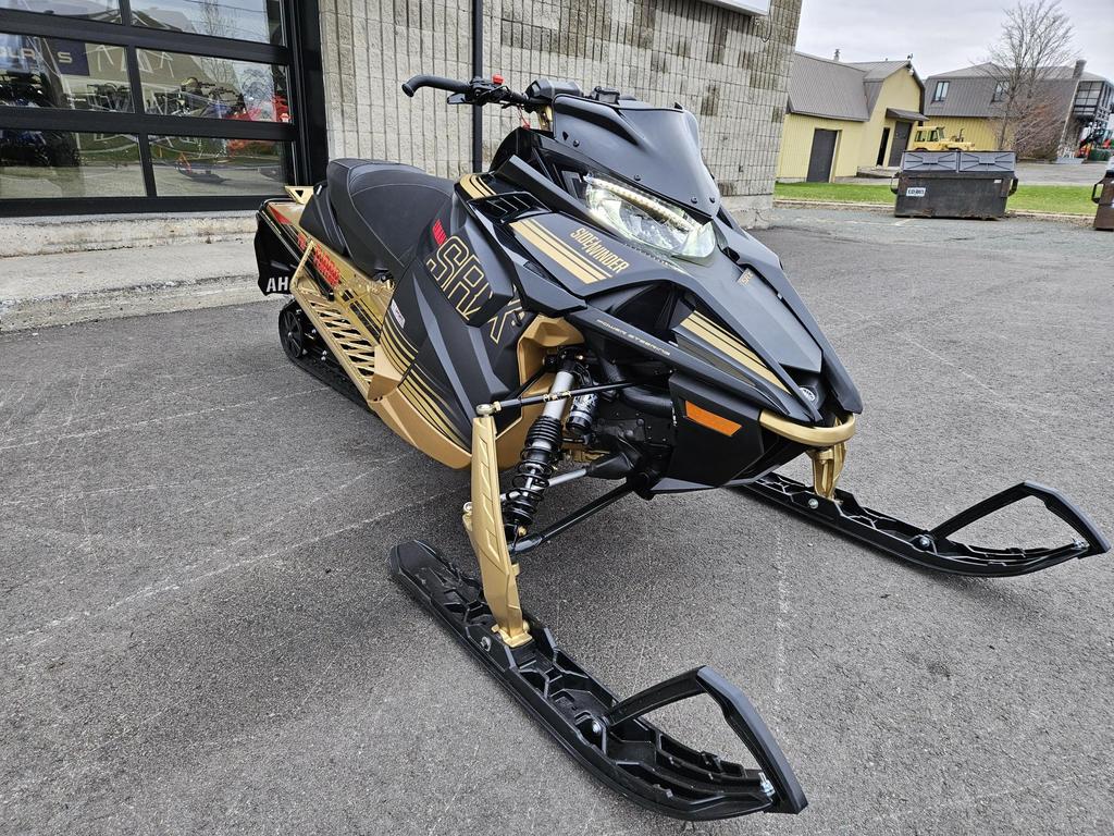 Motoneige Yamaha SIDEWINDER SRX LE EPS 2024 à vendre