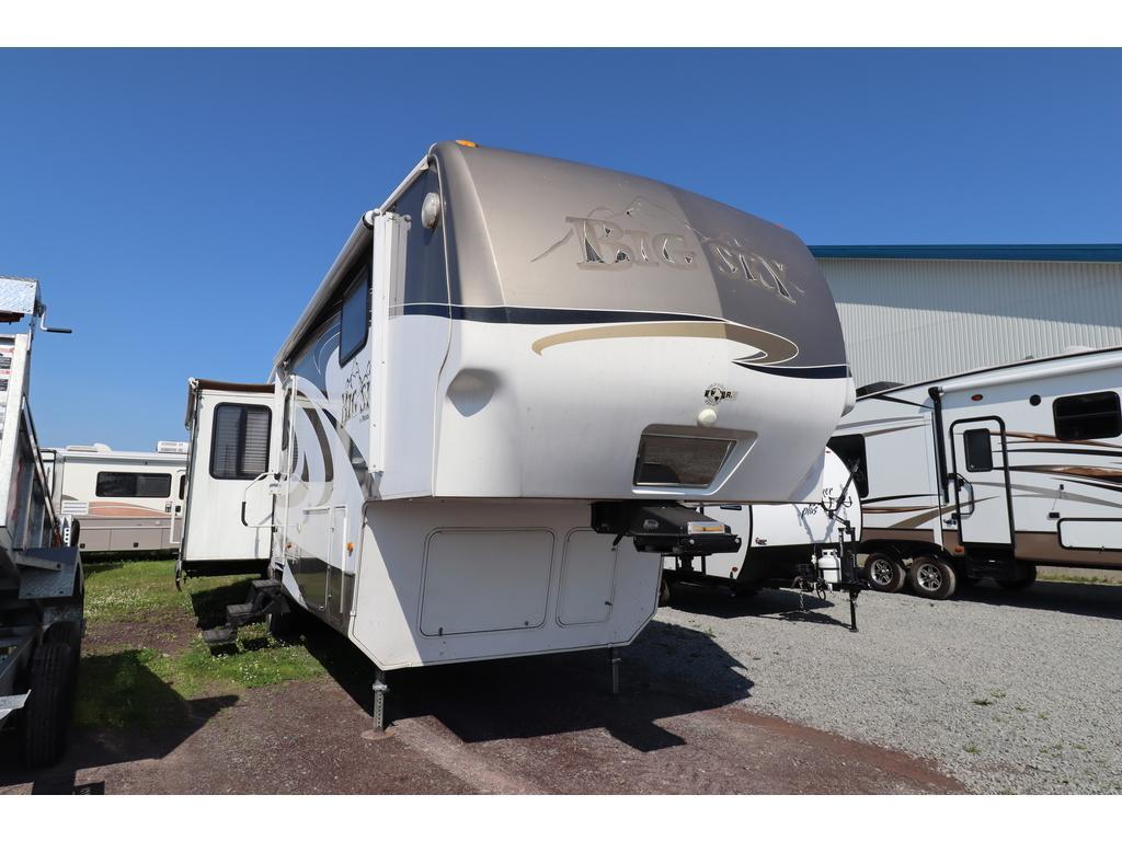 Caravane à sellette Montana BS365 2009 à vendre