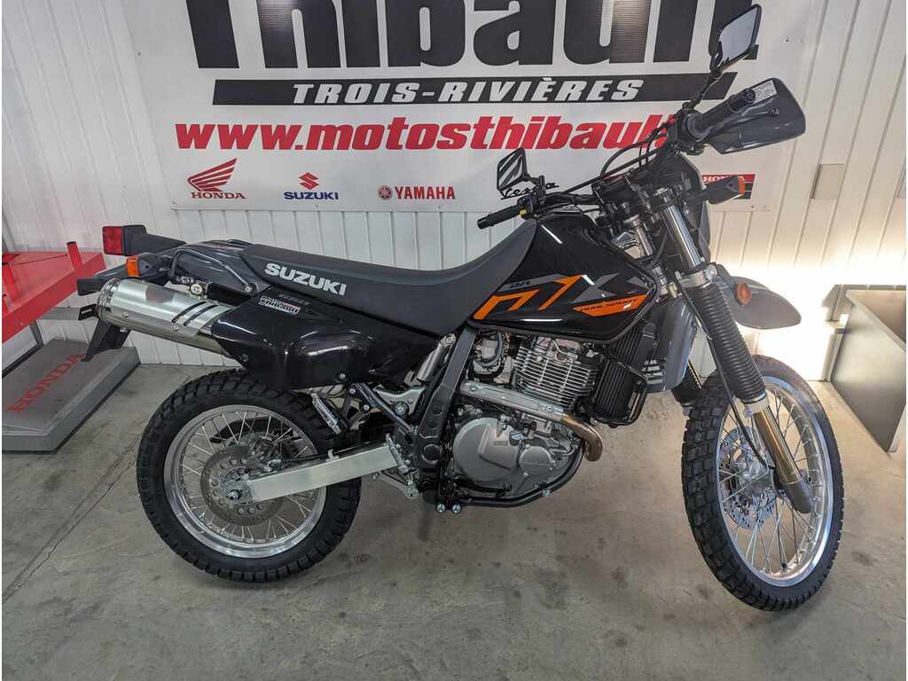 Moto double usage Suzuki DR 650 2024 à vendre