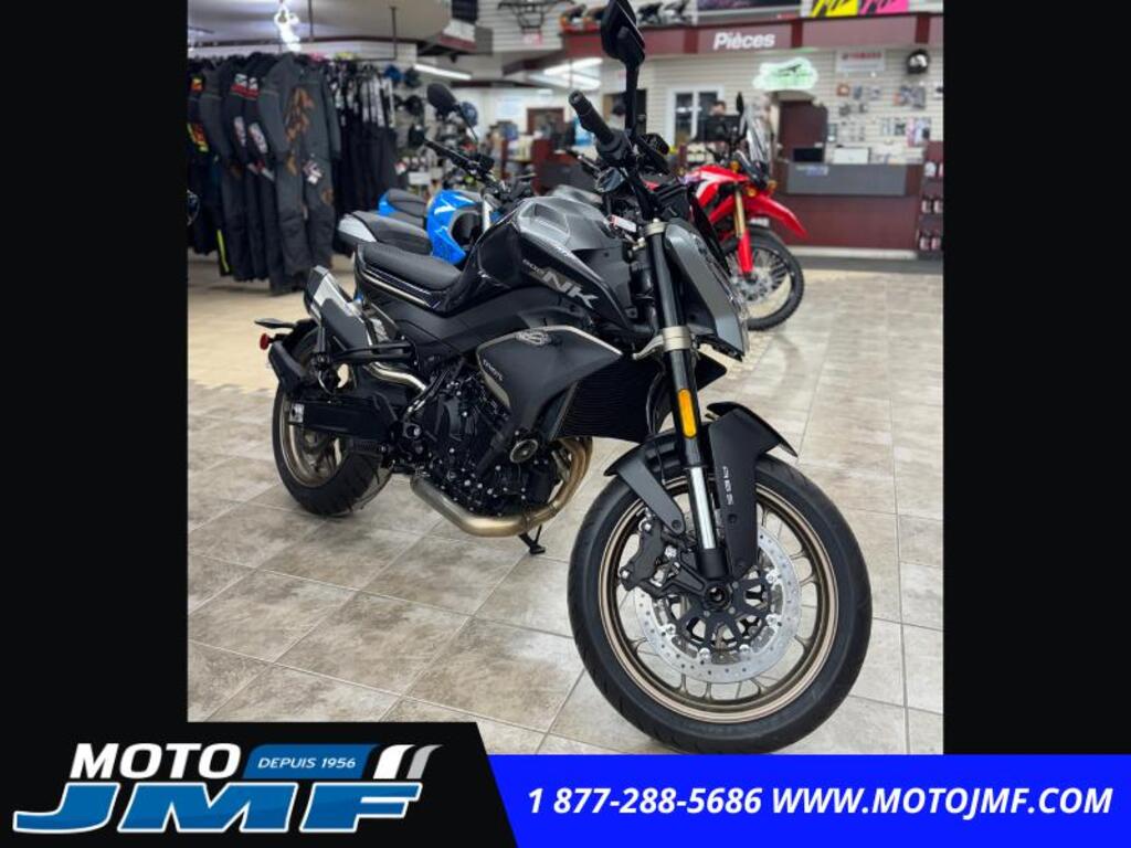 Moto routière/cruiser CFMOTO 800NK 2024 à vendre