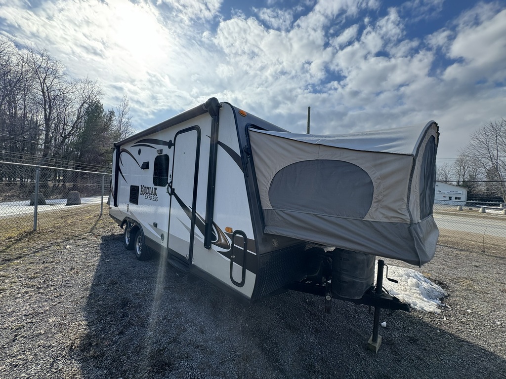 Tent Trailer Kodiak 216 ES 2014 à vendre
