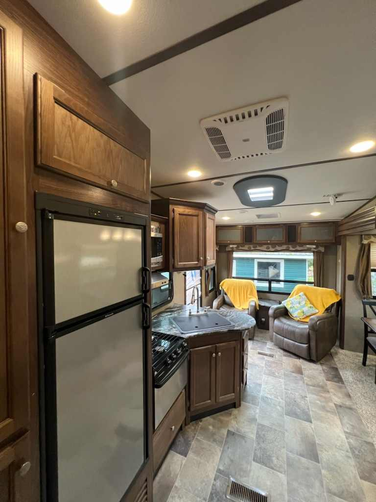 Fifth Wheel Keystone RV Sprinter 252 RLS 2017 à vendre