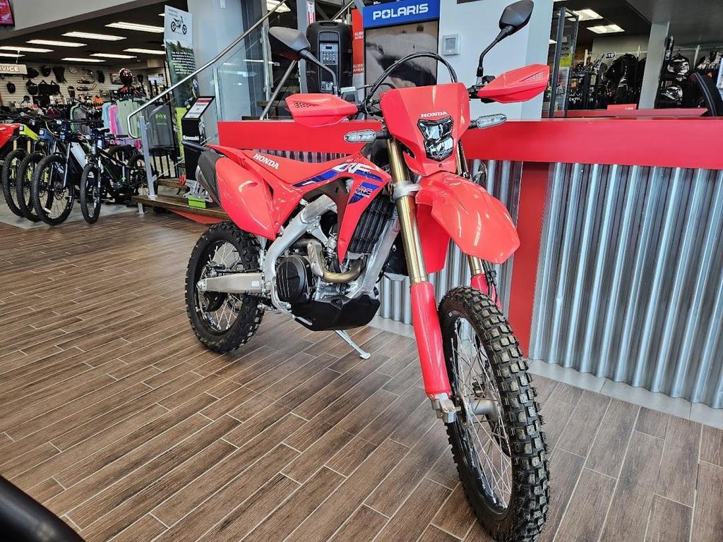 Moto double usage Honda CRF 450RL 2024 à vendre