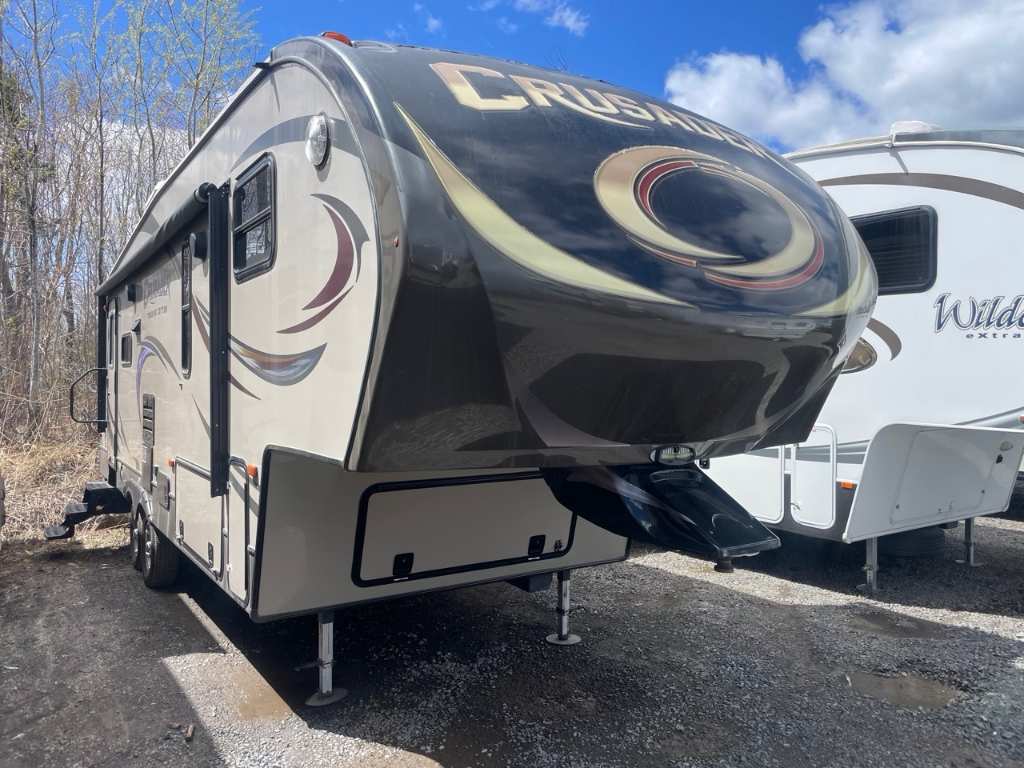 Caravane à sellette Prime Time Crusader 260RL 2014 à vendre