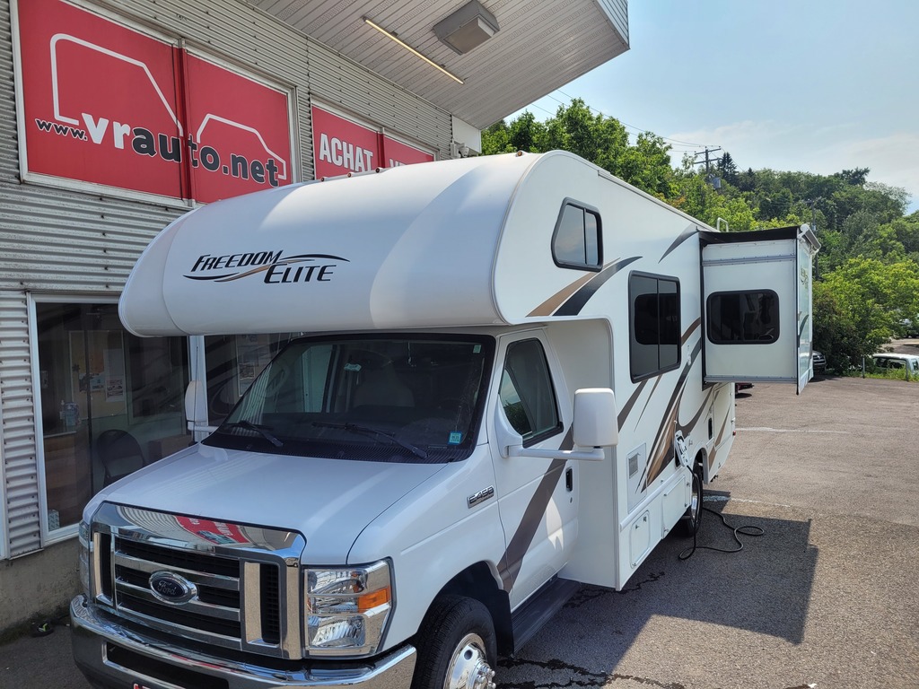 VR Classe C Thor Motor Coach  2017 à vendre