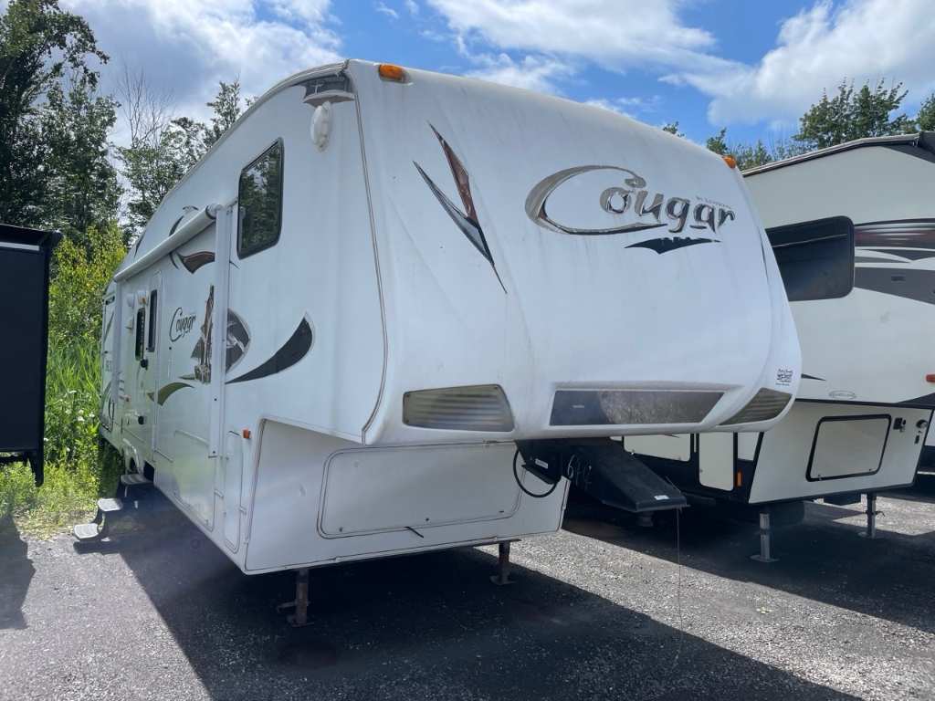 Caravane à sellette Keystone RV Cougar 320SRS 2010 à vendre