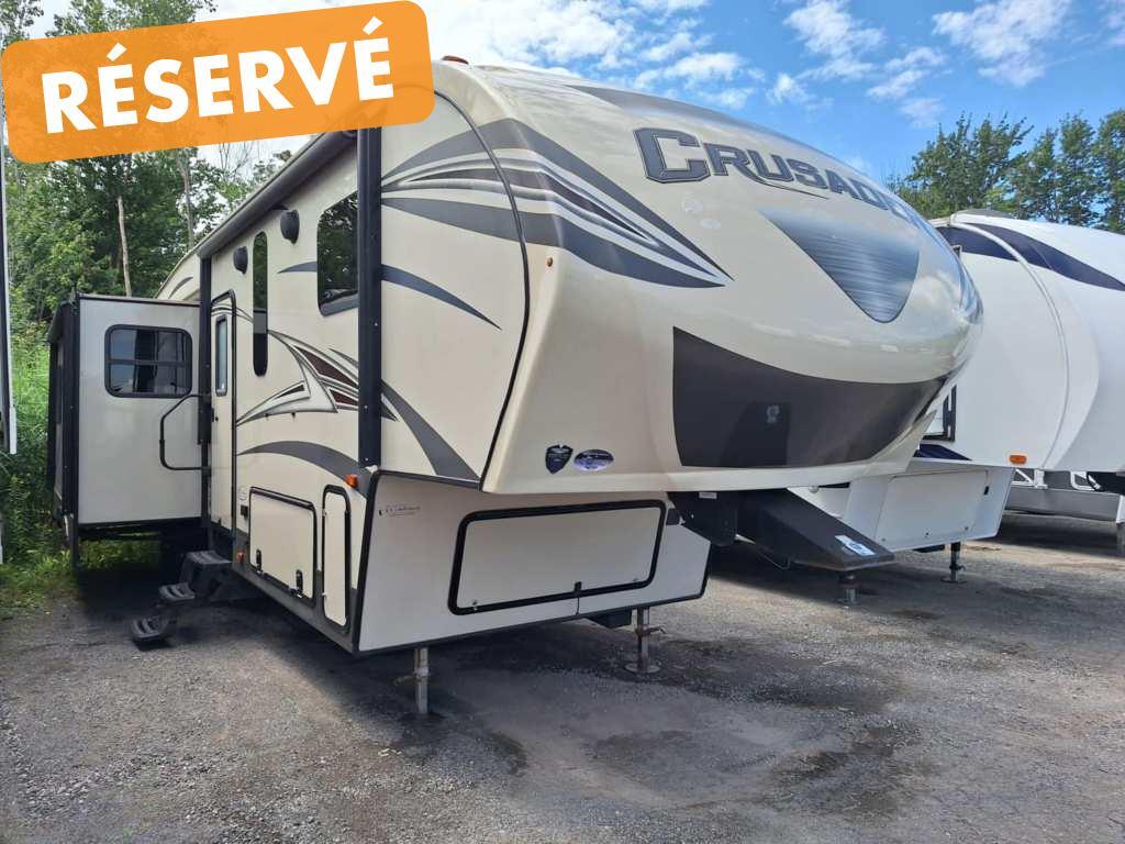 Caravane à sellette Prime Time Crusader 337QB 2017 à vendre