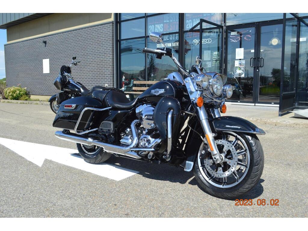 Moto tourisme Harley-Davidson Road King 2014 à vendre