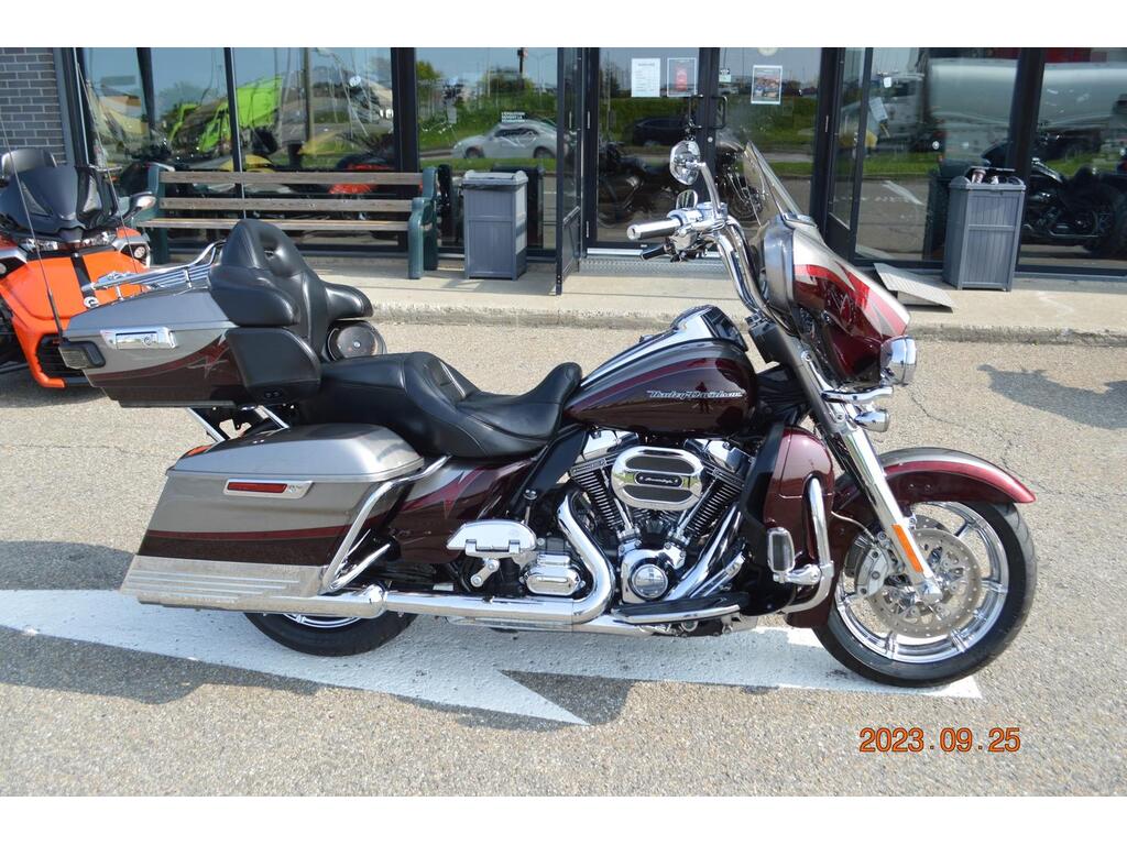 Moto routière - Moto cruiser Harley-Davidson FLHTKSE CVO Ultra Limited Screamin Eagle 2015 à vendre