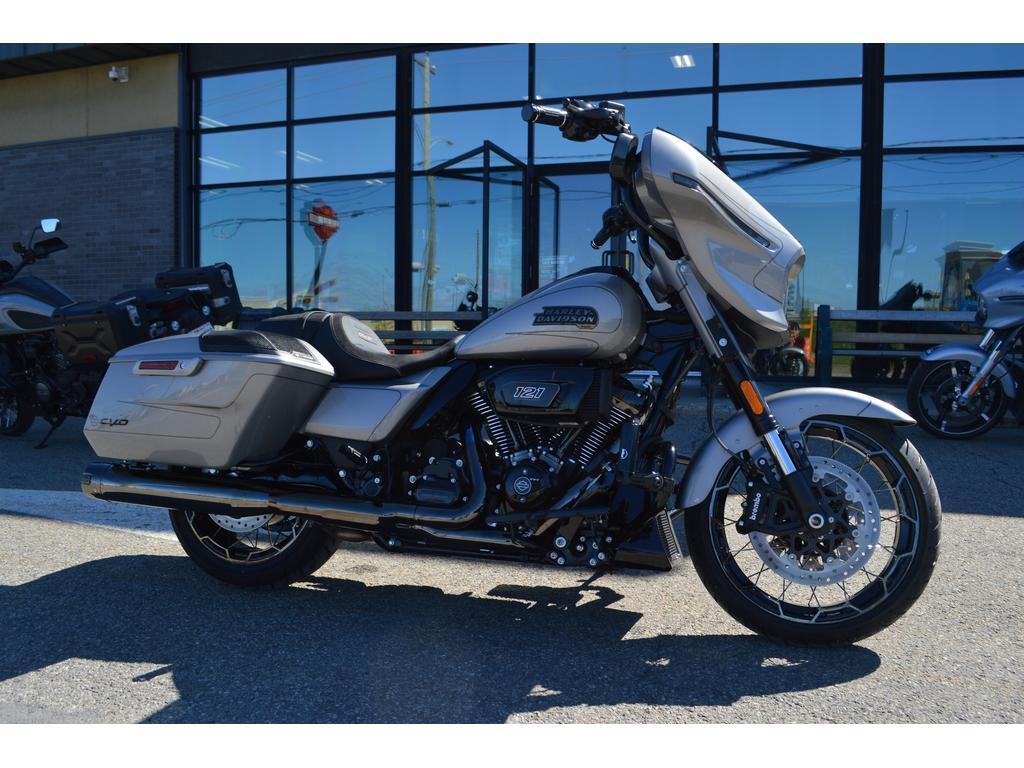 Moto tourisme Harley-Davidson FLHXSE CVO 2023 à vendre