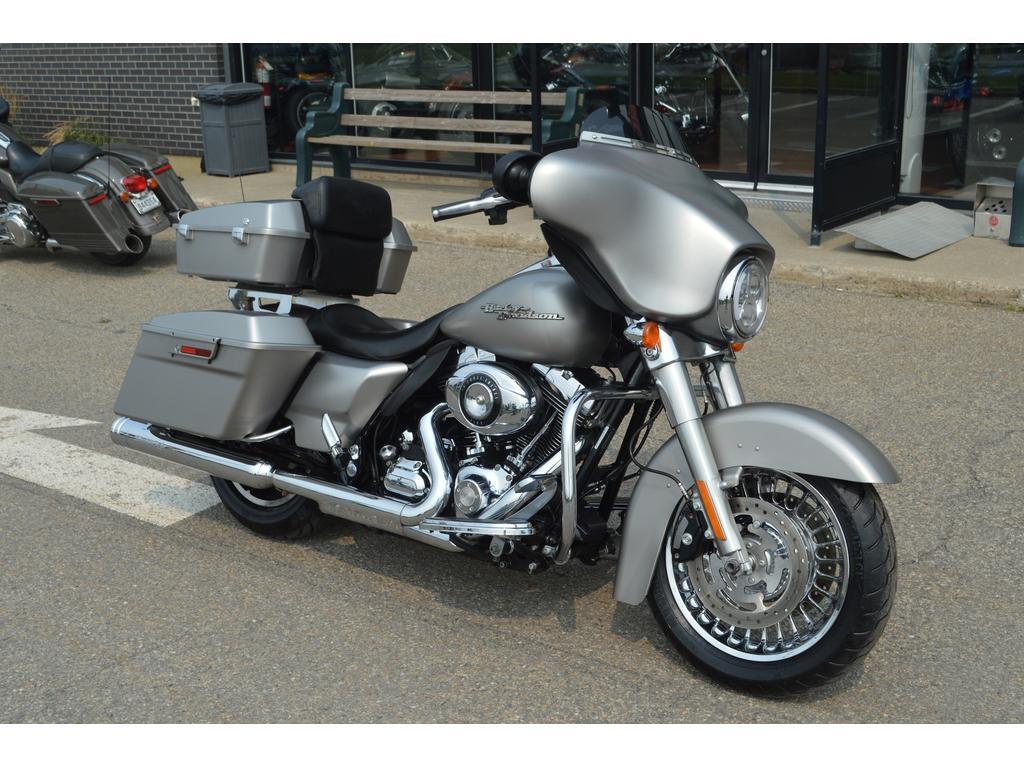 Moto tourisme Harley-Davidson FLHX Street Glide 2009 à vendre