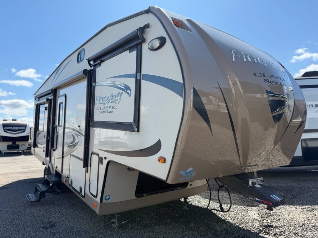 Caravane à sellette Forest River Flagstaff 8528IKWS 2019 à vendre