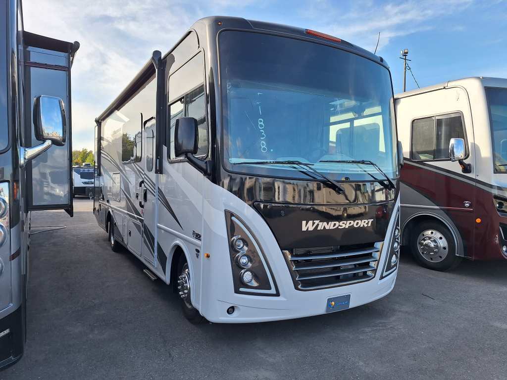 VR Classe A Thor Motor Coach Windsport 29M ESSENCE 2025 à vendre