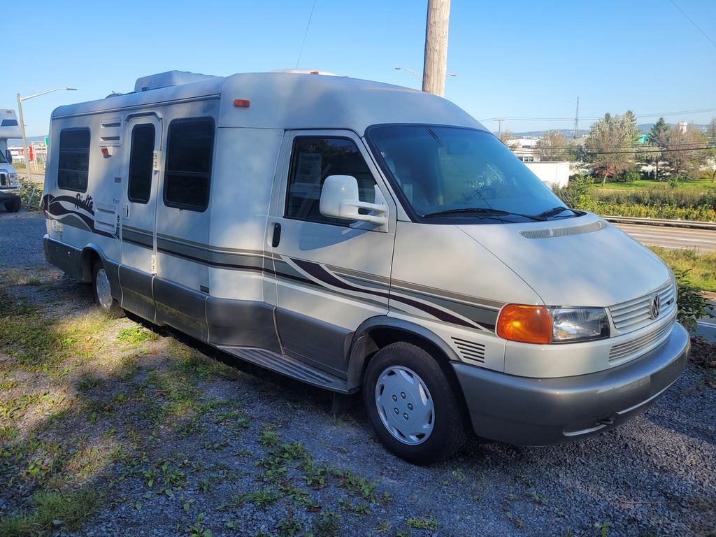 VR Classe B Winnebago  2001 à vendre