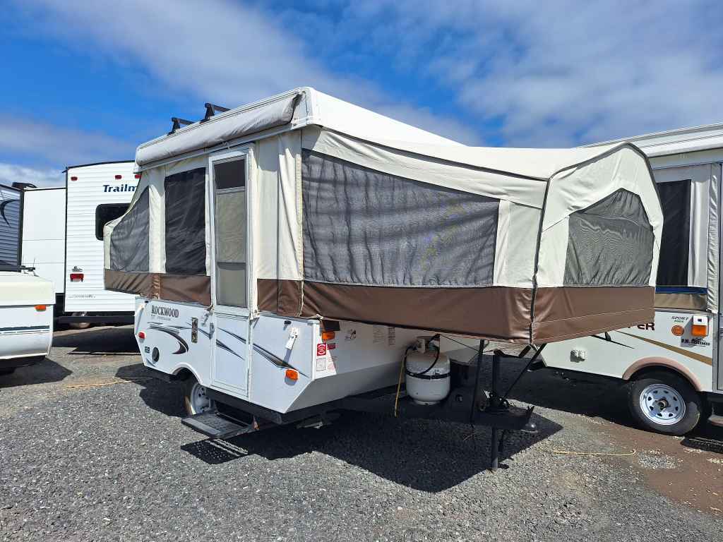 Tente-roulotte Rockwood Freedom 1640 LTD 2015 à vendre