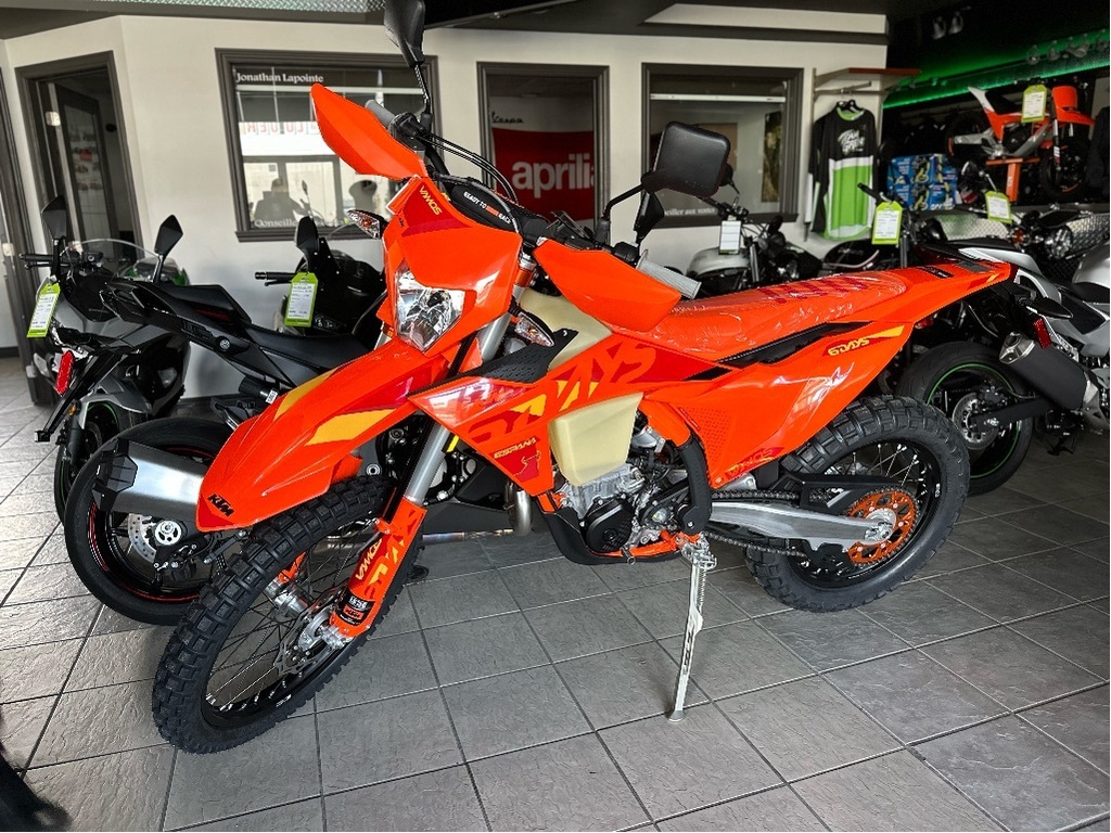 Moto double usage KTM 500 EXC-F Six Days 2025 à vendre