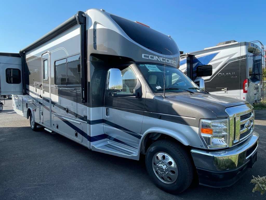 VR Classe B Coachmen Concord 321DSF ESSENCE 2025 à vendre