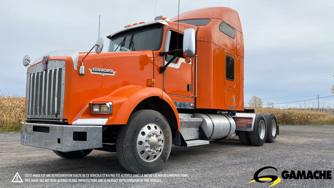 Camion lourd Kenworth T800 HIGHWAY / SLEEPER TRUCK 2004 à vendre