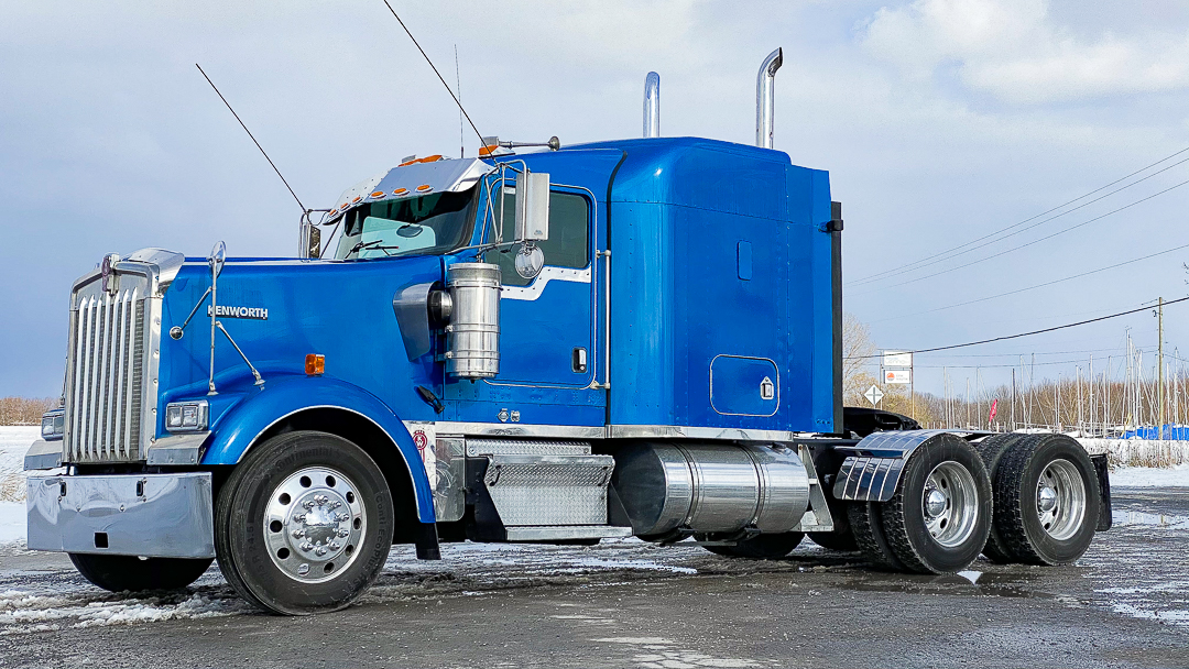 Camion lourd Kenworth W900L HIGHWAY / SLEEPER TRUCK / WET KIT 2004 à vendre