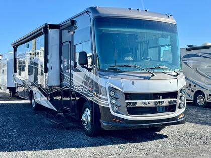 VR Classe A Entegra Coach 2025 à vendre