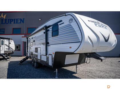 Caravane à sellette Forest River Puma 2025 à vendre