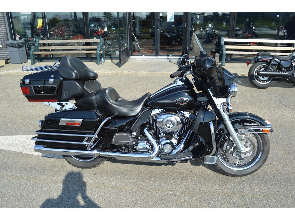 Moto tourisme Harley-Davidson  2010 à vendre