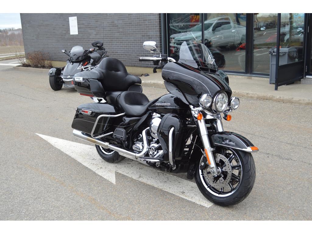 Moto tourisme Harley-Davidson  2014 à vendre