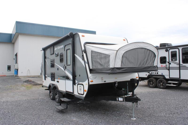 Roulotte Hybride Jayco  2016 à vendre