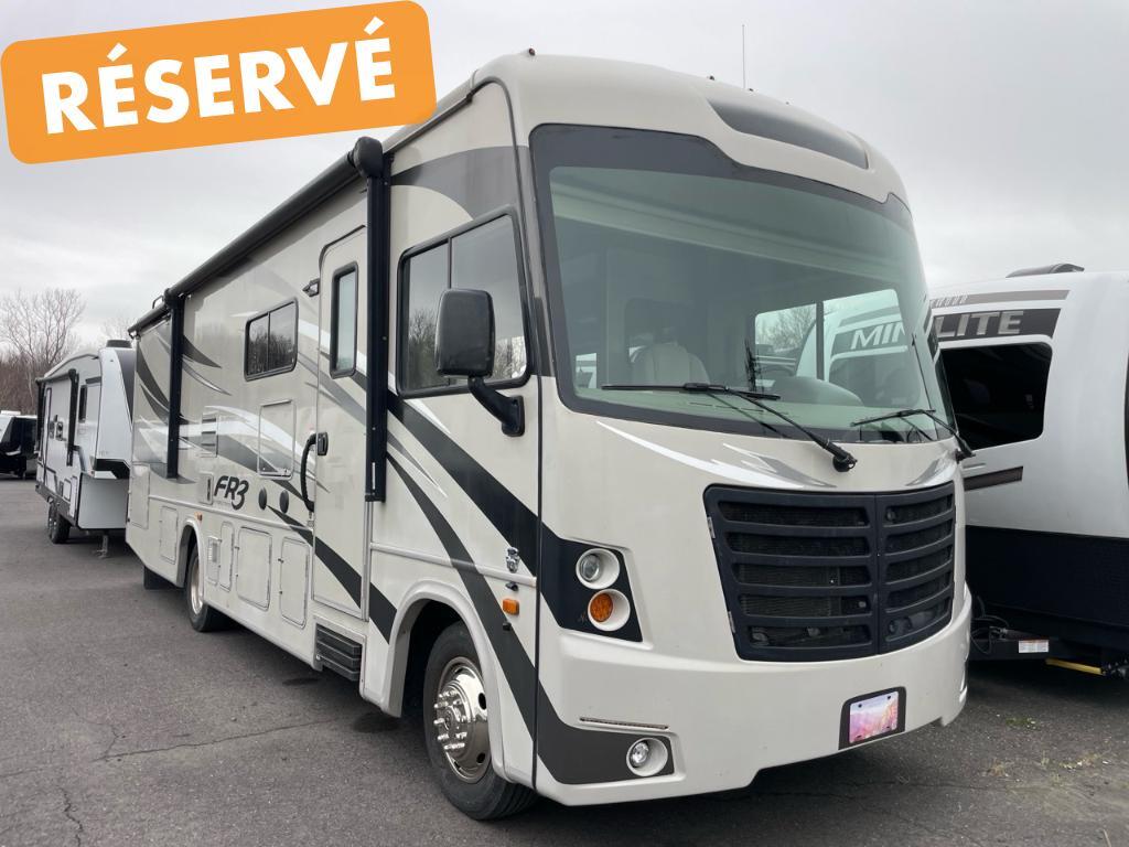 VR Classe A Forest River Fr3 30DS ESSENCE 2016 à vendre