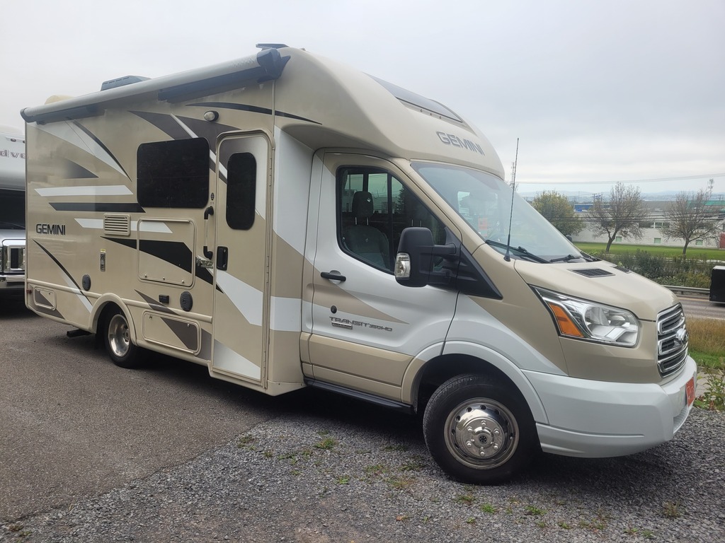 VR Classe B Thor Motor Coach  2017 à vendre