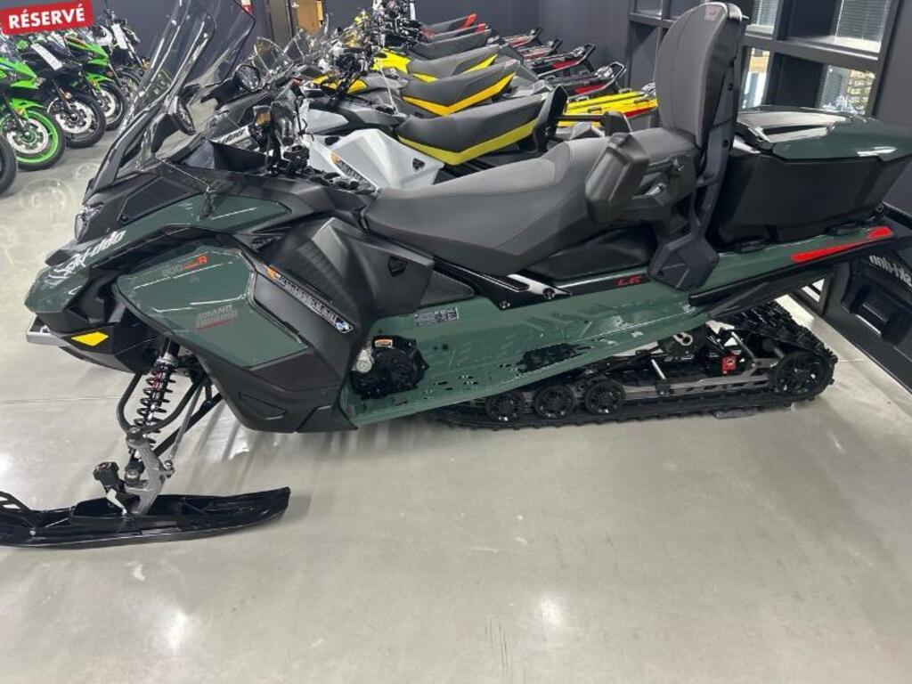 Motoneige Ski-Doo  2024 à vendre