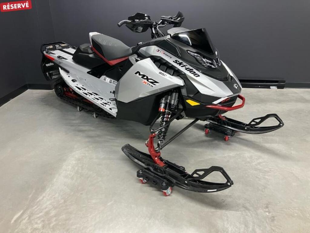 Motoneige Ski-Doo  2024 à vendre