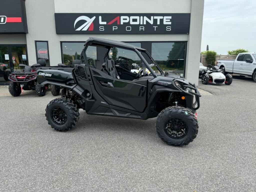 Side by Sides ATV Can-Am Commander 2024 à vendre