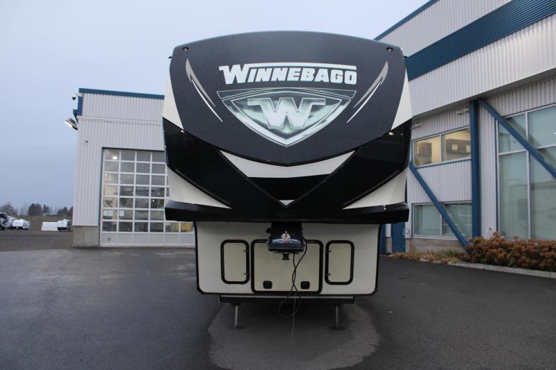 Caravane à sellette Winnebago  2017 à vendre