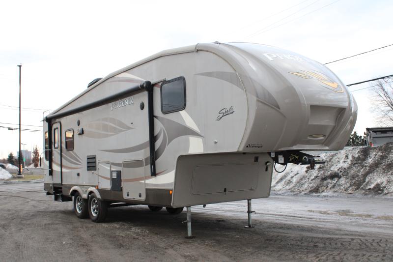 Caravane à sellette Shasta  2015 à vendre