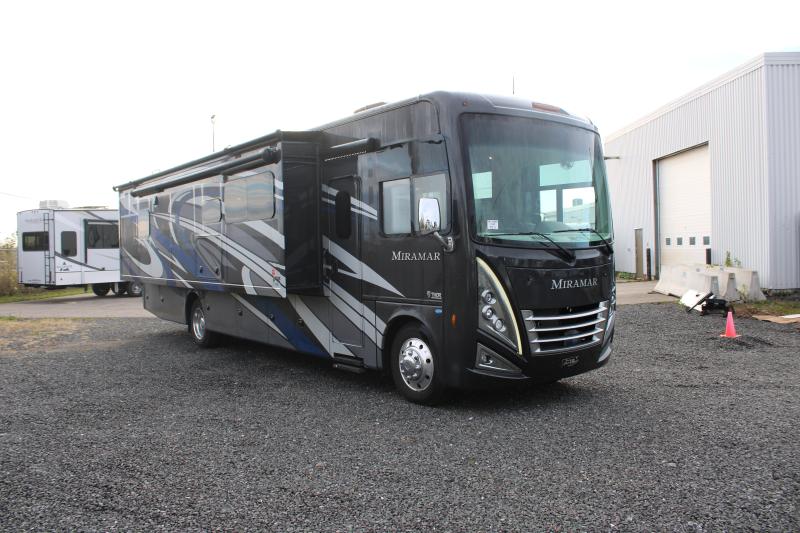 VR Classe A Thor Motor Coach  2023 à vendre