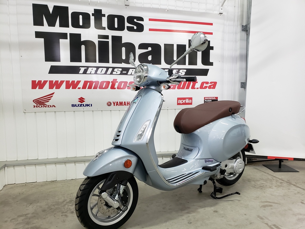 Scooter Vespa 2023 à vendre