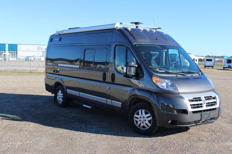 VR Classe B Winnebago  2016 à vendre